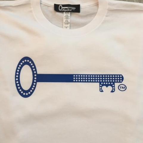 Men Tee White w Royal Blue Key