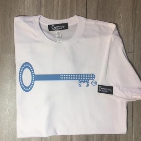 Men Tee White w Sky Blue Key