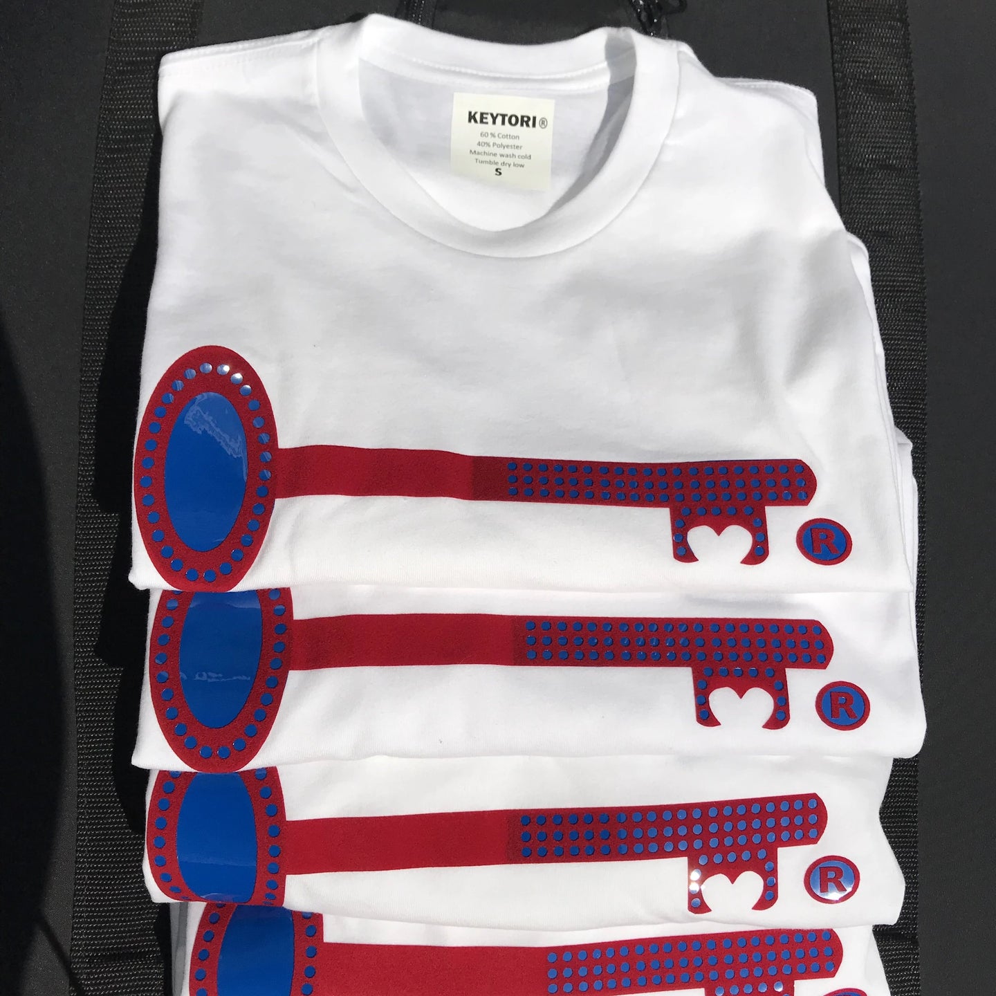 Men Tee White & Red/Blue Key Logo